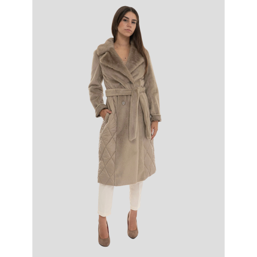 Пальто женское Guess